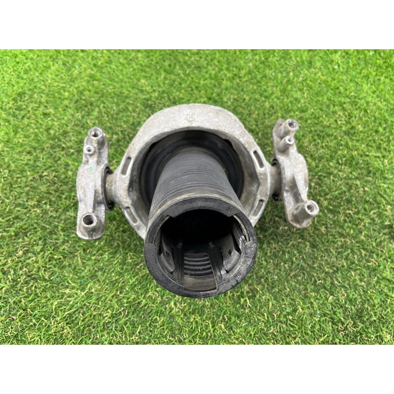 Опора стойки (подвеска) Volkswagen Touareg II NF 2013 3.0 7P0512302