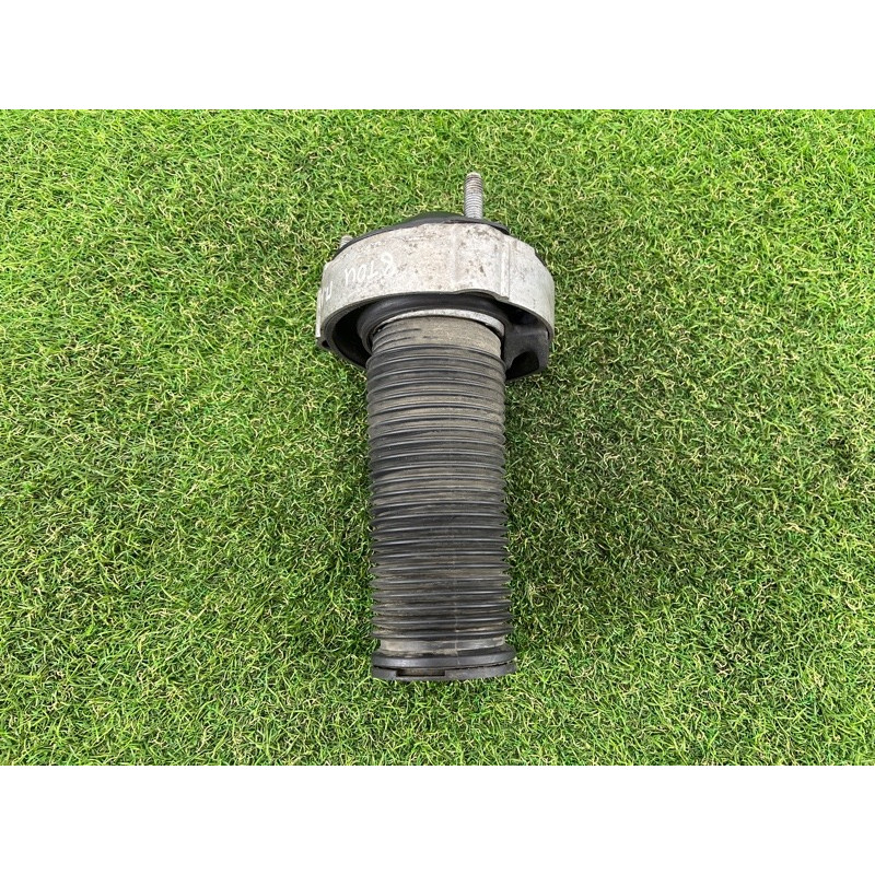 Опора стойки (подвеска) Volkswagen Touareg II NF 2013 3.0 7P0412321A