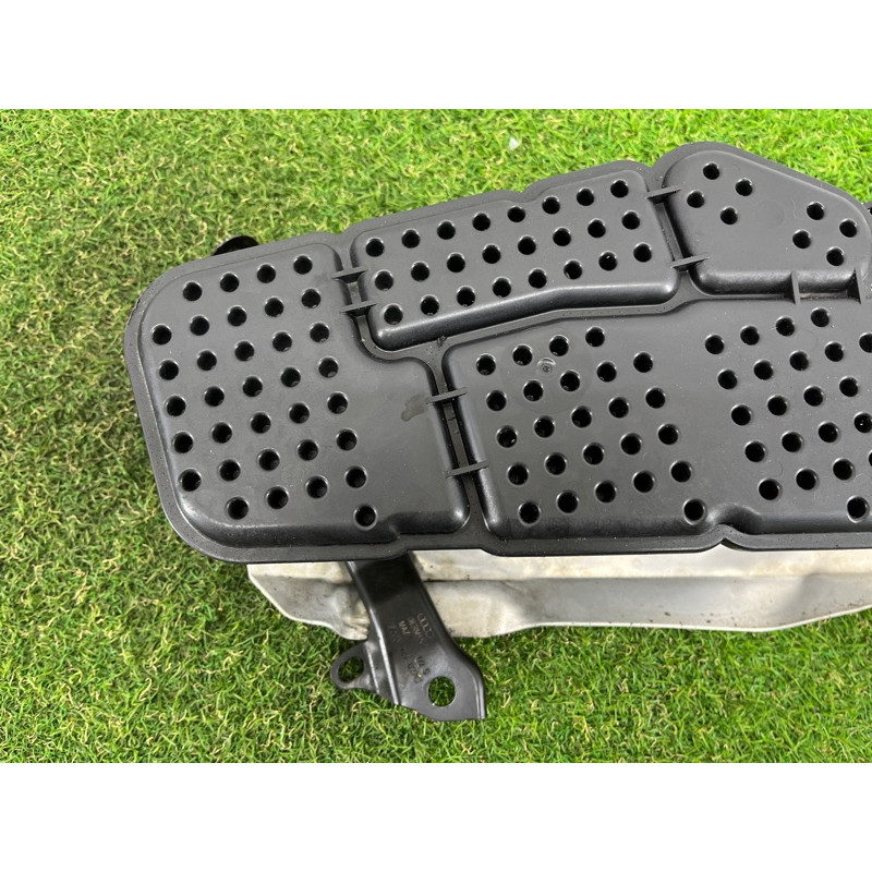 Абсорбер топливный (топливная система) AUDI A4 B9 2017 2.0 8W0201801B