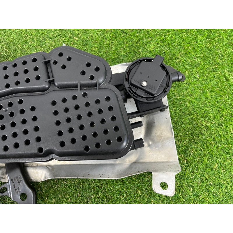 Абсорбер топливный (топливная система) AUDI A4 B9 2017 2.0 8W0201801B