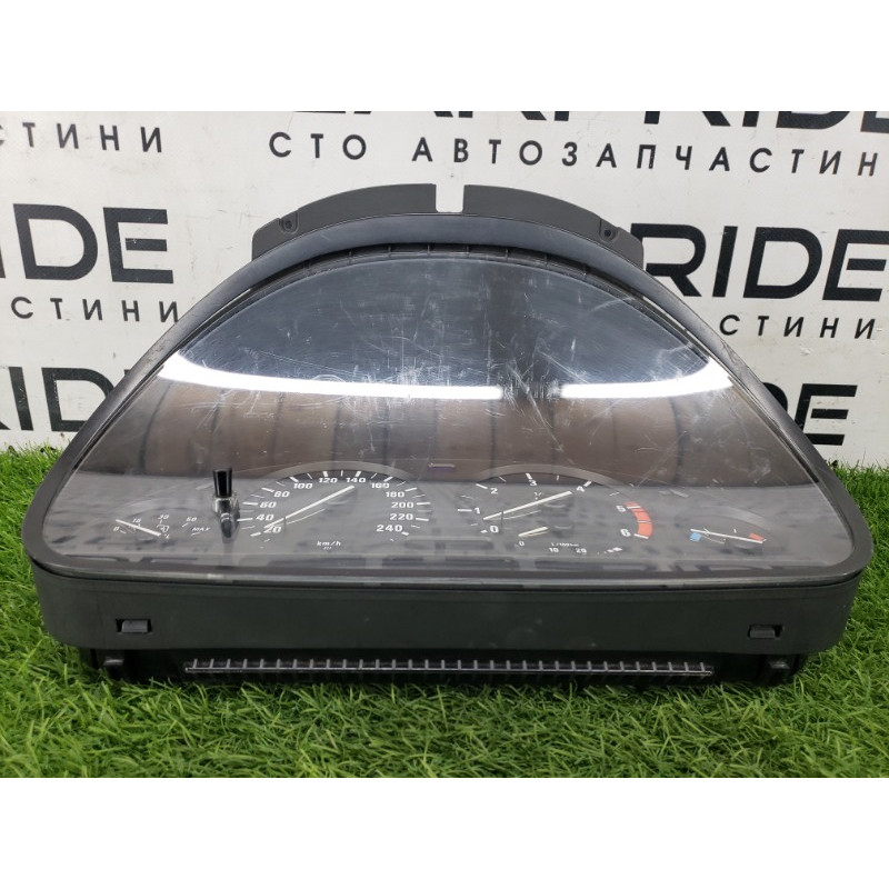 Панель приладів (салон) BMW 5-series E39 87001313