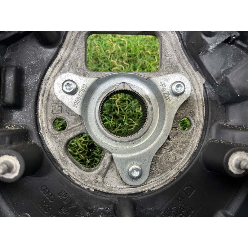 Руль (салон) AUDI Q5 8R 2012 3.2 CALB 8R0419091SWUN