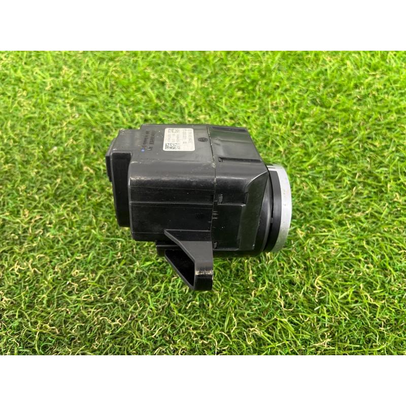 Замок зажигания (электрика) Volkswagen Touareg FL 2015 3.6 7P6905843EGGO