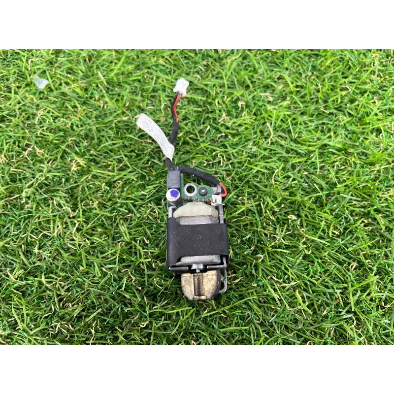 Моторчик вибрации руля (электрика) Volkswagen Touareg FL 2015 3.6 7P6959111A