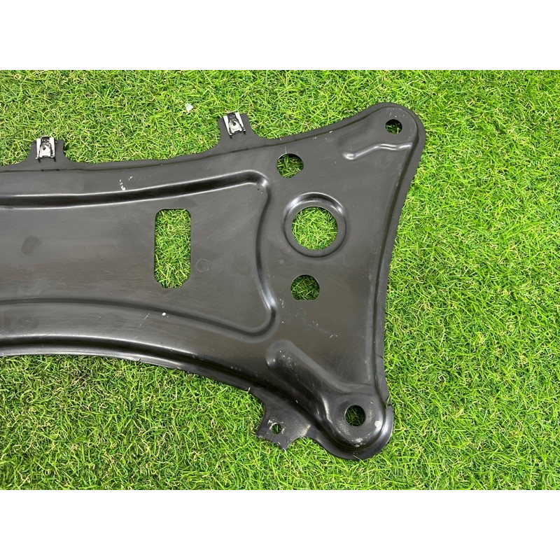 Кронштейн подрамника (подвеска) BMW X3 F25 2012 3.0 31106786944