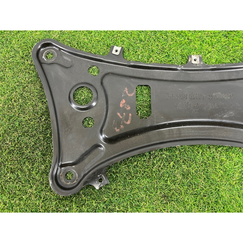 Кронштейн подрамника (подвеска) BMW X3 F25 2012 3.0 31106786944