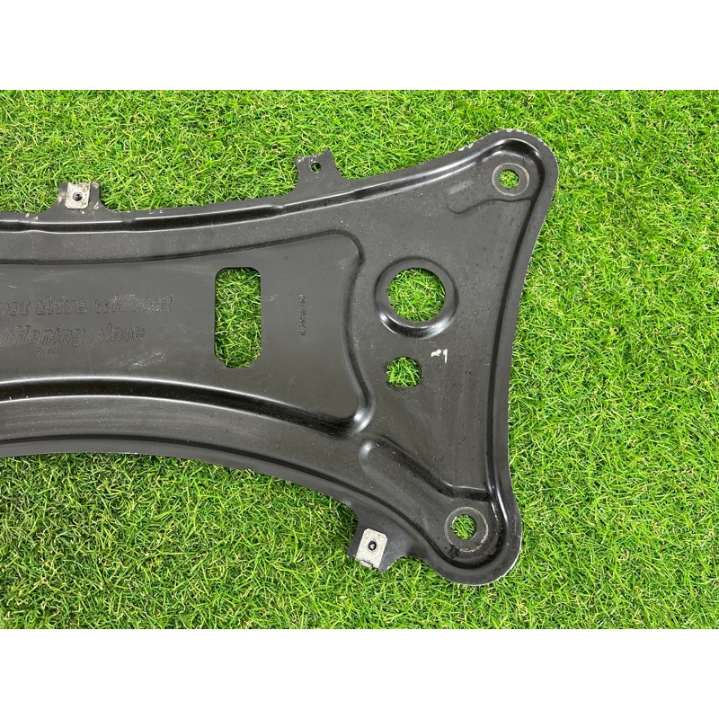 Кронштейн подрамника (подвеска) BMW X3 F25 2012 3.0 31106786944