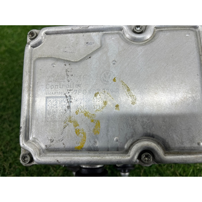 Блок ABS (гальмівна система) Volkswagen Touareg FL 2015 3.6 7P0614517R