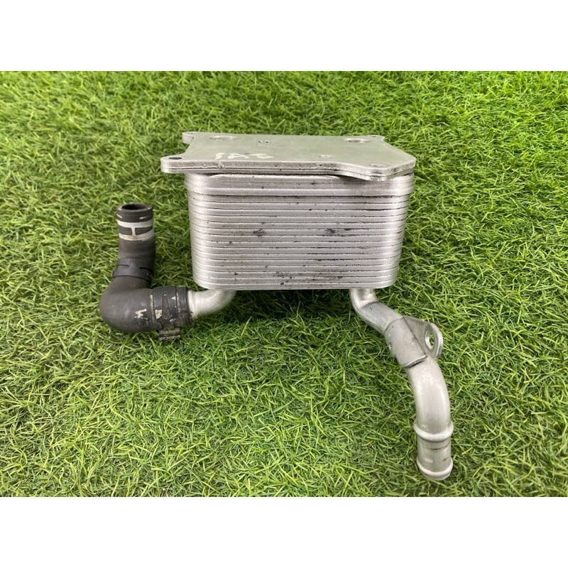 Радиатор масляный (система охлаждения) AUDI A8 D4 2011 4,2 079117015P