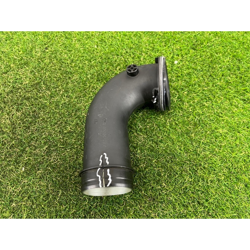 Патрубок воздушного фильтра (впускная система) PORSCHE CAYENNE 958 2012 4.8 95811011300