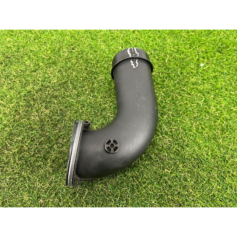 Патрубок воздушного фильтра (впускная система) PORSCHE CAYENNE 958 2012 4.8 95811011300