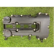 Крышка клапанов