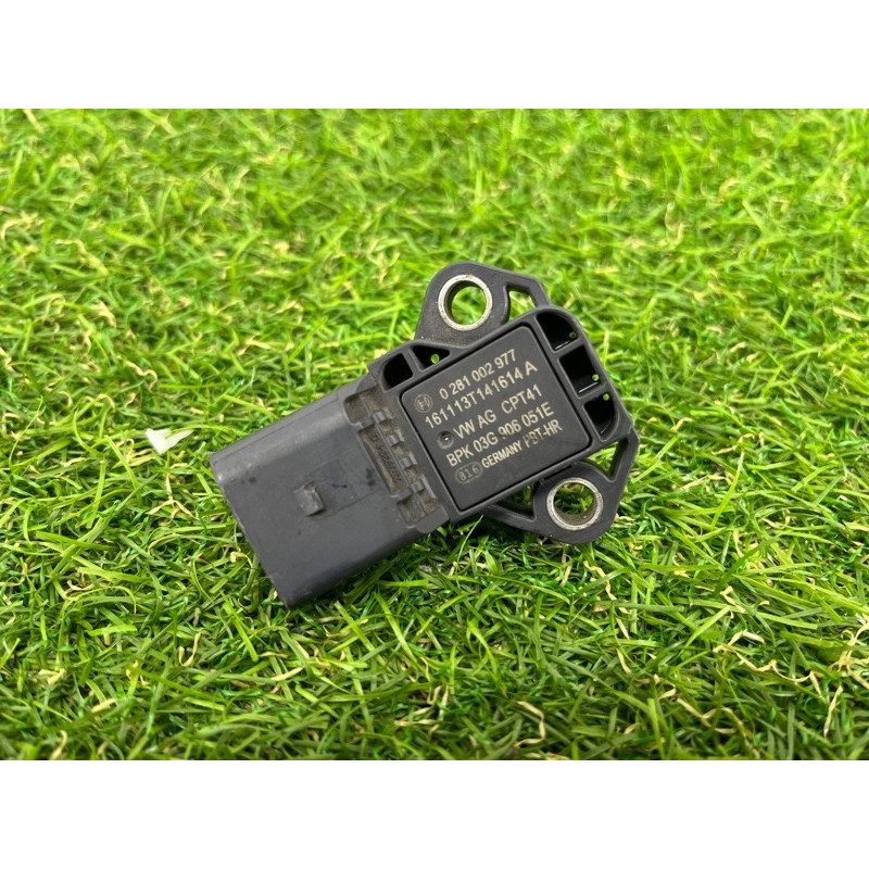 Датчик давления воздуха (электрика / датчики) AUDI A4 B9 2017 2.0 03G906051E