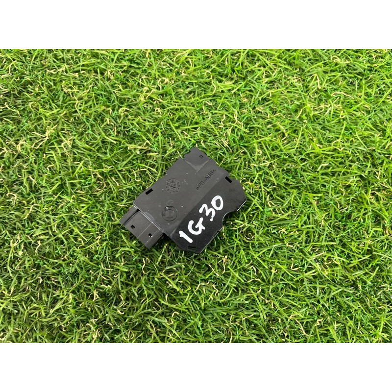 Блок управління мультирулем (електрика / блок управління) BMW 5-series G30 2017 2.0 B46B20 32306884428