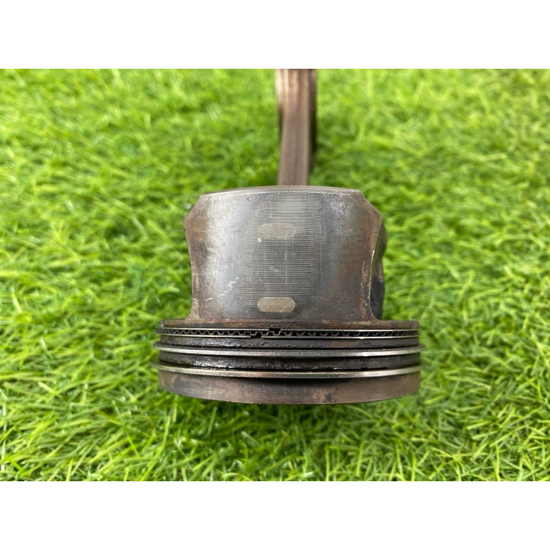 Поршень с шатуном (двигатель и элементы) CHEVROLET Volt 1 2012 1.4 55571061