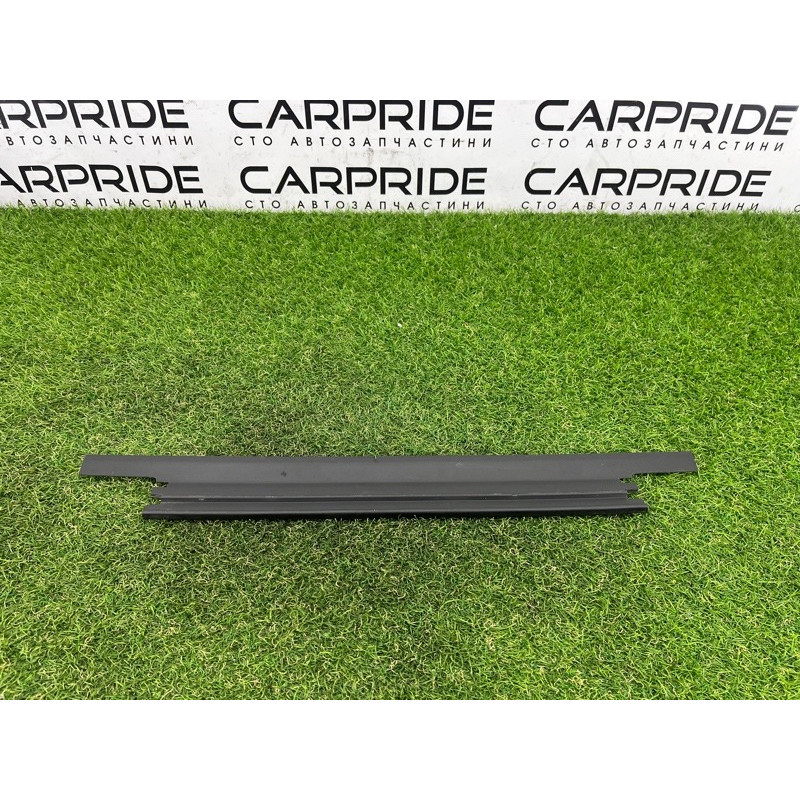 Уплотнитель радиатора (кузов и элементы) BMW 2-series F22 2015 2.0 17517600544