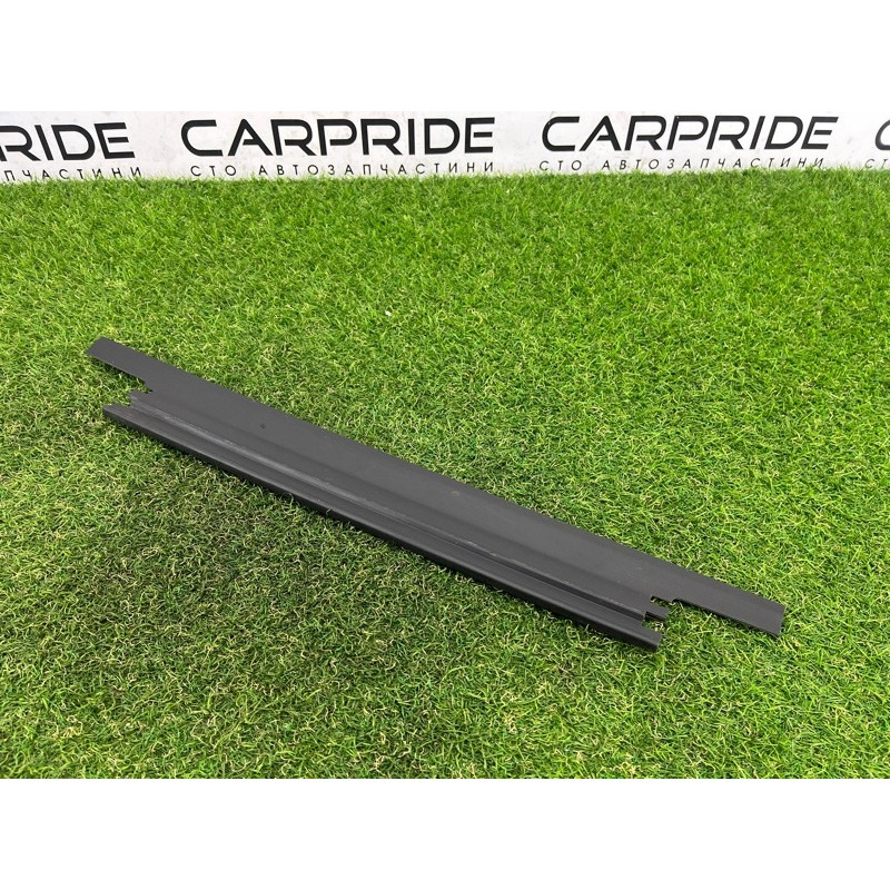 Уплотнитель радиатора (кузов и элементы) BMW 2-series F22 2015 2.0 17517600544