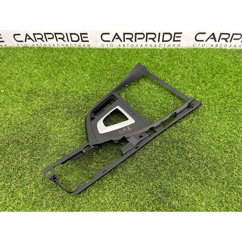 Декоративная накладка центральной консоли (салон) BMW 2-series F22 2015 2.0 51169230726