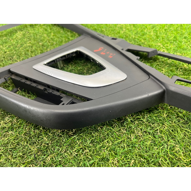 Декоративная накладка центральной консоли (салон) BMW 2-series F22 2015 2.0 51169230726