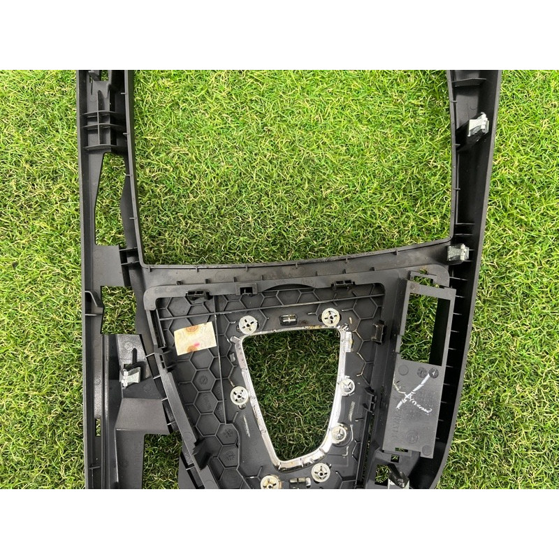 Декоративная накладка центральной консоли (салон) BMW 2-series F22 2015 2.0 51169230726