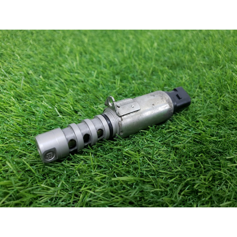 Клапан фазорегулятора (электрика двигателя) AUDI A8 D4 2011 4,2 06E109257J