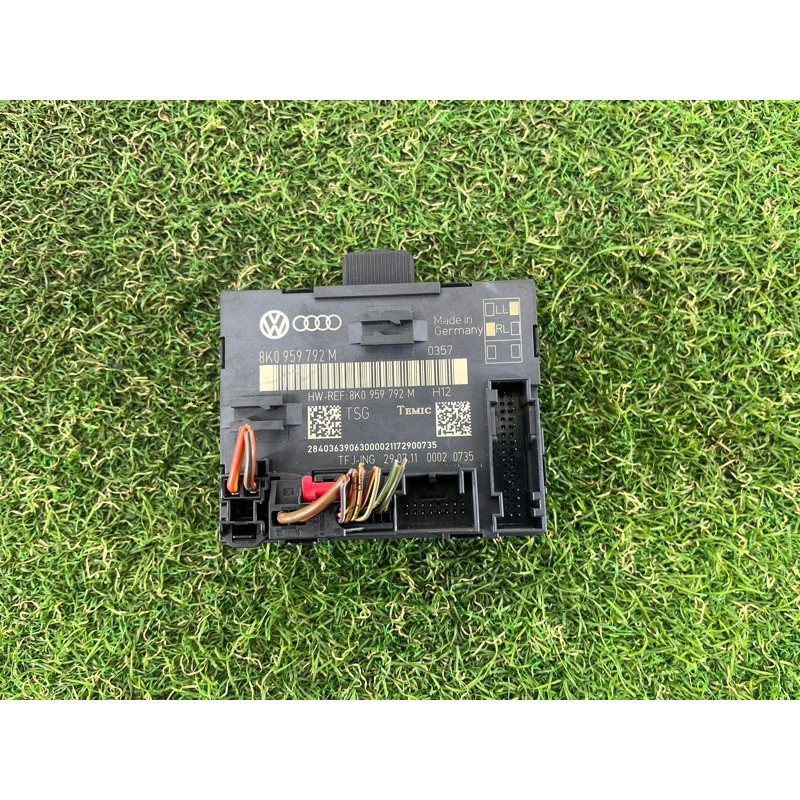 Блок управления дверьми (электрика / блок управления) AUDI Q5 8R 2012 3.2 CALB 8K0959792M