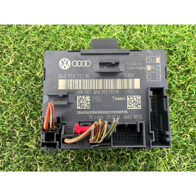 Блок управления дверьми (электрика / блок управления) AUDI Q5 8R 2012 3.2 CALB 8K0959792M