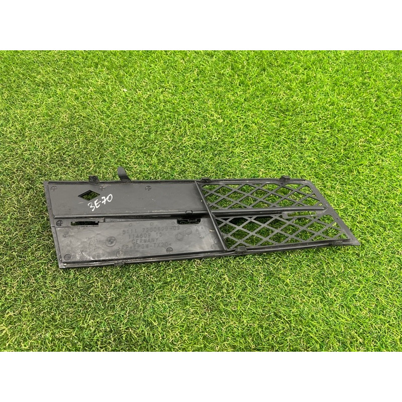 Решетка бампера (кузов и элементы) BMW 5-series F10 2011 3.0 51117200699