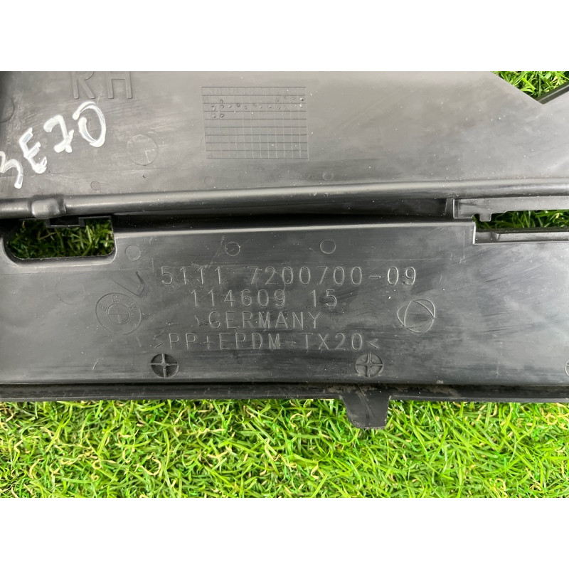 Решетка бампера (кузов и элементы) BMW 5-series F10 2011 3.0 51117200700