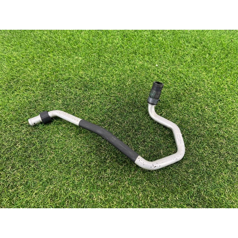 Трубка системи охолодження (система охолодження) Volkswagen Touareg NF 2012 3.0 7P0819858B