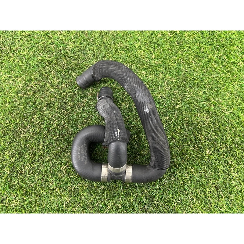 Патрубок (система охлаждения) AUDI A7 4G 2013 3.0 CGXB 06E121030B