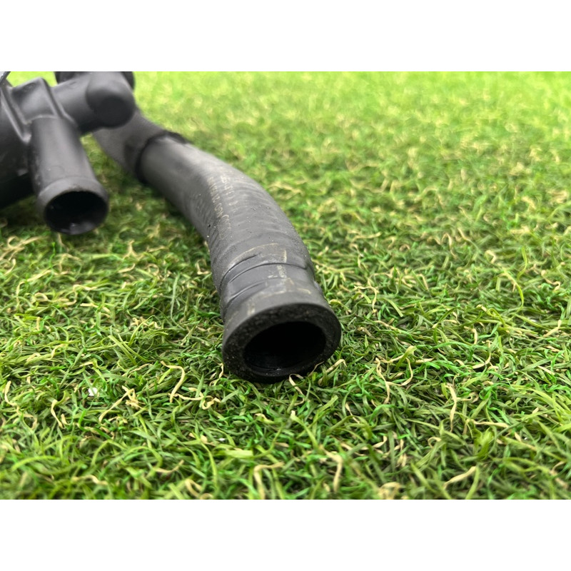 Патрубок (система охлаждения) AUDI A7 4G 2013 3.0 CGXB 4G0121056L