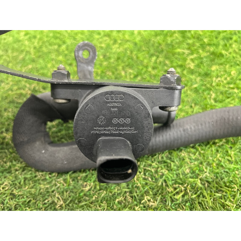 Патрубок (система охлаждения) AUDI A7 4G 2013 3.0 CGXB 4G0121056L