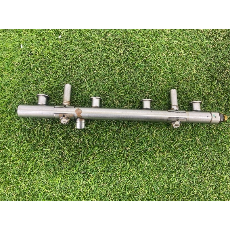 Топливная рампа (топливная система) Volkswagen Passat B7 2014 1.8 06K133317H