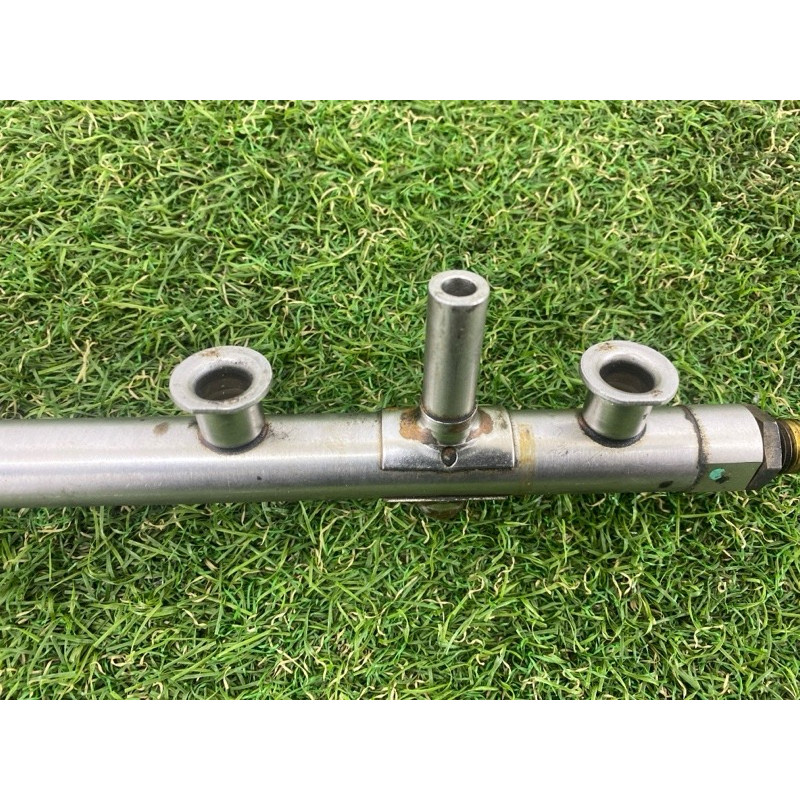 Топливная рампа (топливная система) Volkswagen Passat B7 2014 1.8 06K133317H