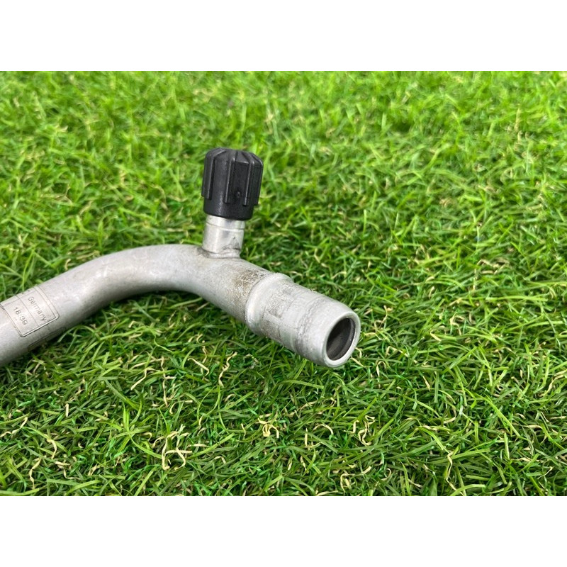 Трубка кондиционера (отопление и кондиционирование) AUDI A4 B8 2012 2.0 TFSI 8K0260707AC