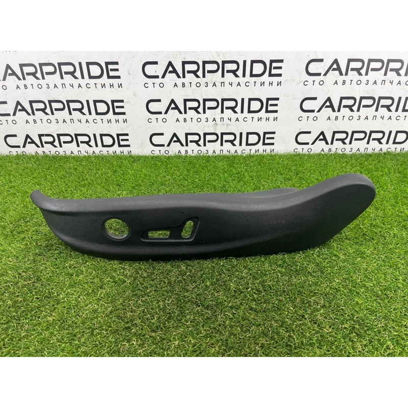 Накладка сидения (салон) AUDI A3 8V 2018 2.0 CZRA 8V0881325T4PK