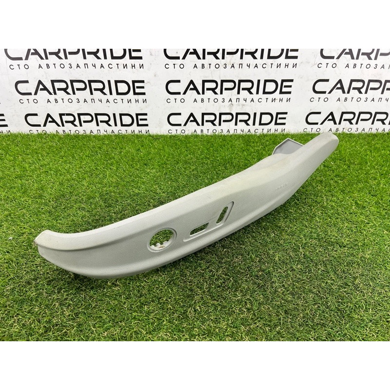 Накладка сидения (салон) AUDI A3 8V 2015 1.8 8V0881325BDT4