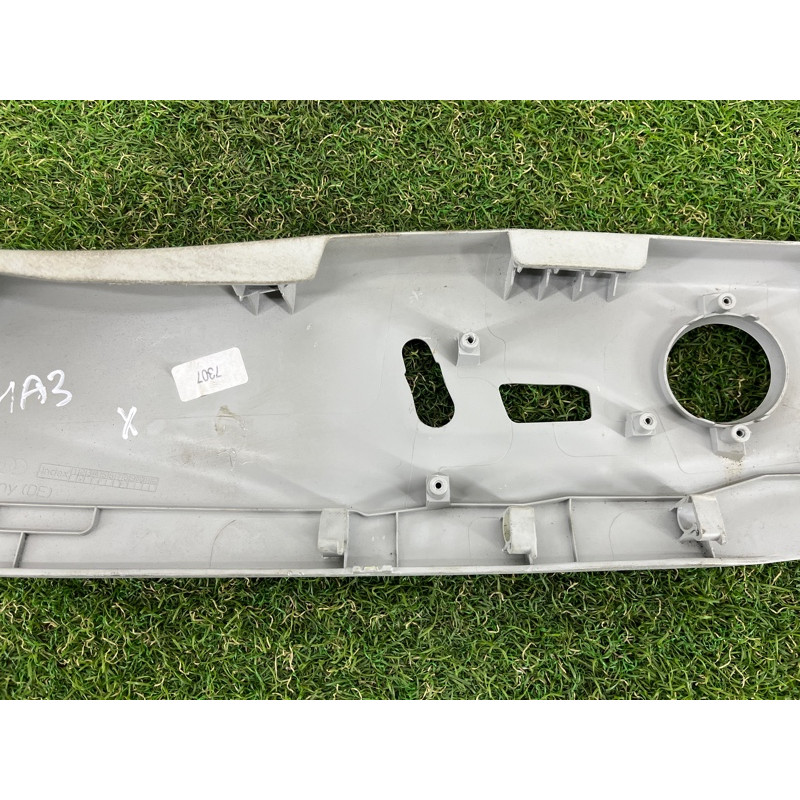 Накладка сидения (салон) AUDI A3 8V 2015 1.8 8V0881325BDT4