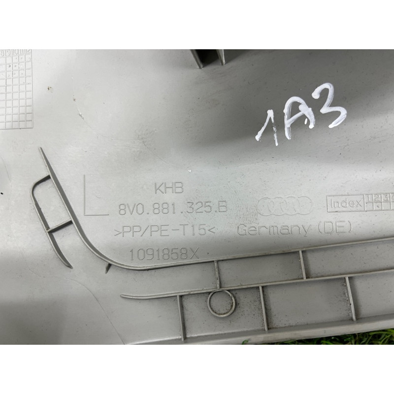 Накладка сидения (салон) AUDI A3 8V 2015 1.8 8V0881325BDT4