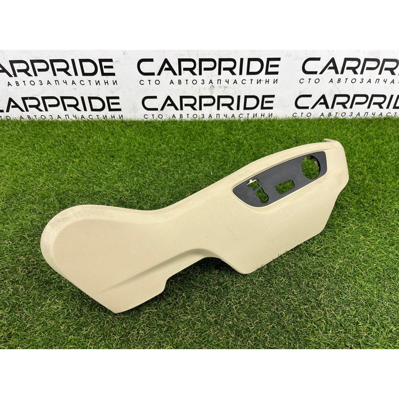 Накладка сидения (салон) Volkswagen Touareg FL 2015 3.6 7P6881314C95T