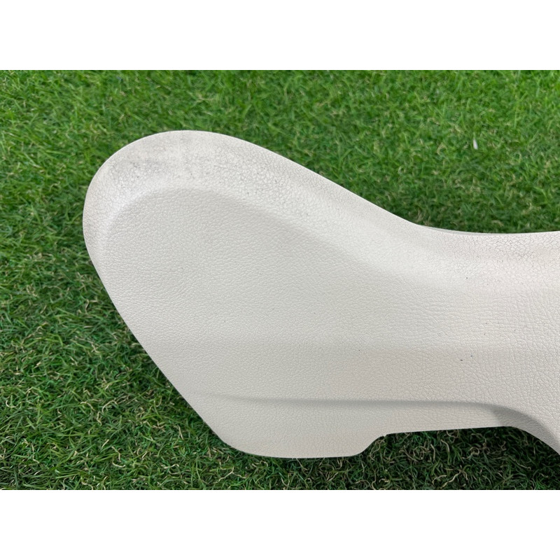 Накладка сидения (салон) Volkswagen Touareg FL 2015 3.6 7P6881314C95T