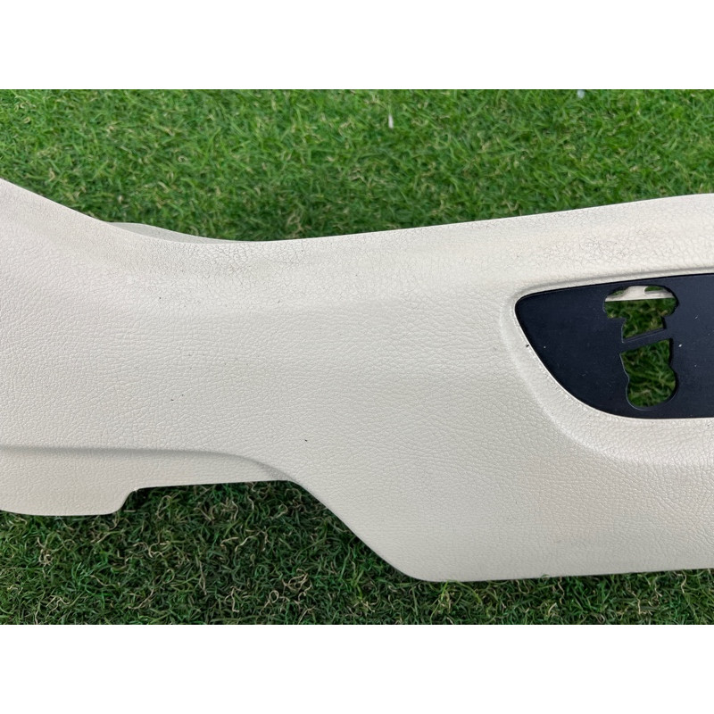 Накладка сидения (салон) Volkswagen Touareg FL 2015 3.6 7P6881314C95T