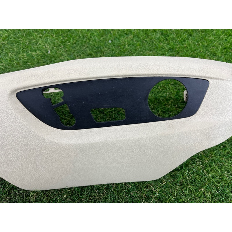 Накладка сидения (салон) Volkswagen Touareg FL 2015 3.6 7P6881314C95T