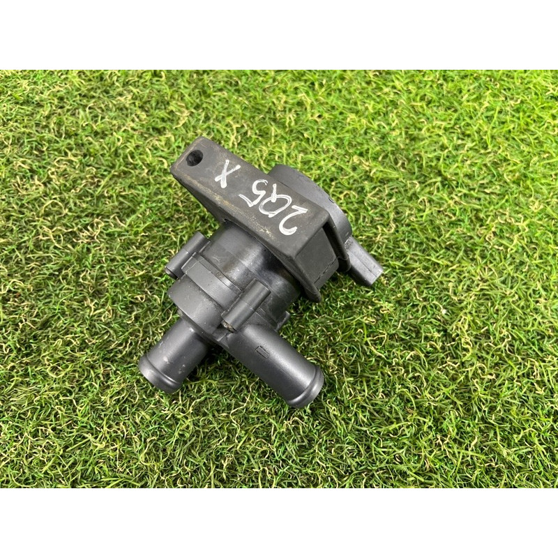 Помпа электрическая (электрика) AUDI Q5 8R 2012 3.2 CALB 1K0965561G