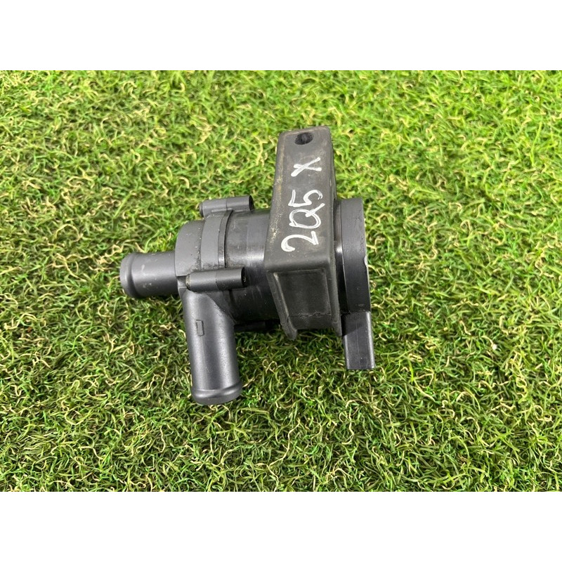 Помпа электрическая (электрика) AUDI Q5 8R 2012 3.2 CALB 1K0965561G