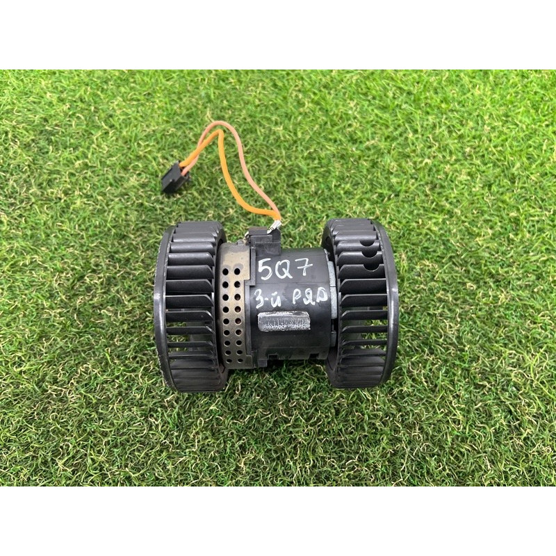 Мотор печки (отопление и кондиционирование) AUDI Q7 4M 2017 3.0 TFSi CREC 4M0820024