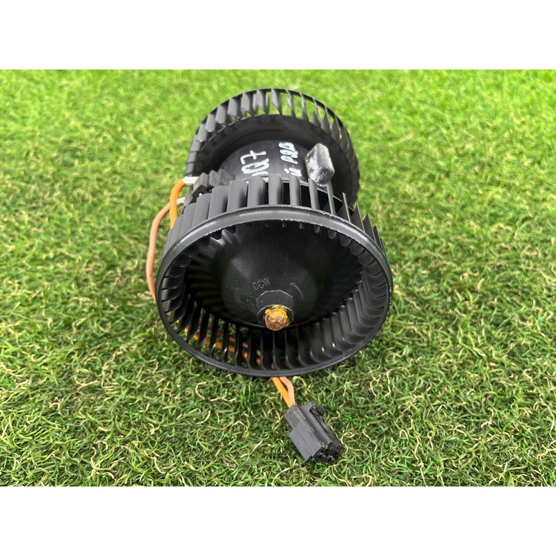 Мотор печки (отопление и кондиционирование) AUDI Q7 4M 2017 3.0 TFSi CREC 4M0820024