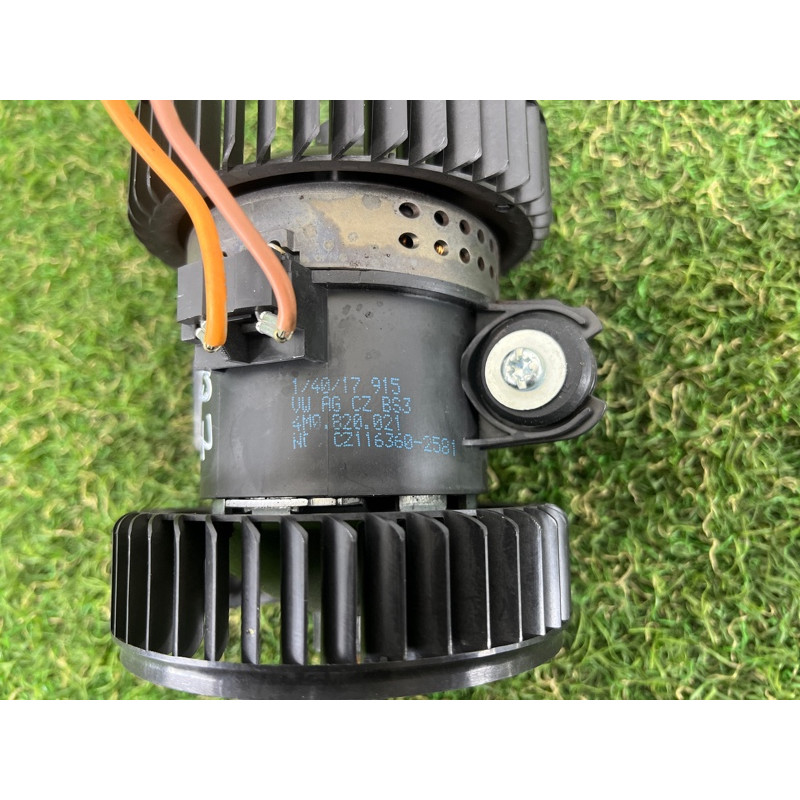 Мотор печки (отопление и кондиционирование) AUDI Q7 4M 2017 3.0 TFSi CREC 4M0820024