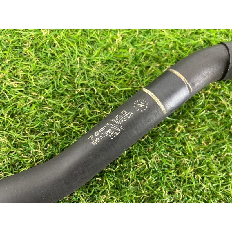 Патрубок (система охлаждения) Volkswagen Touareg FL 2015 3.6 7P0819329C